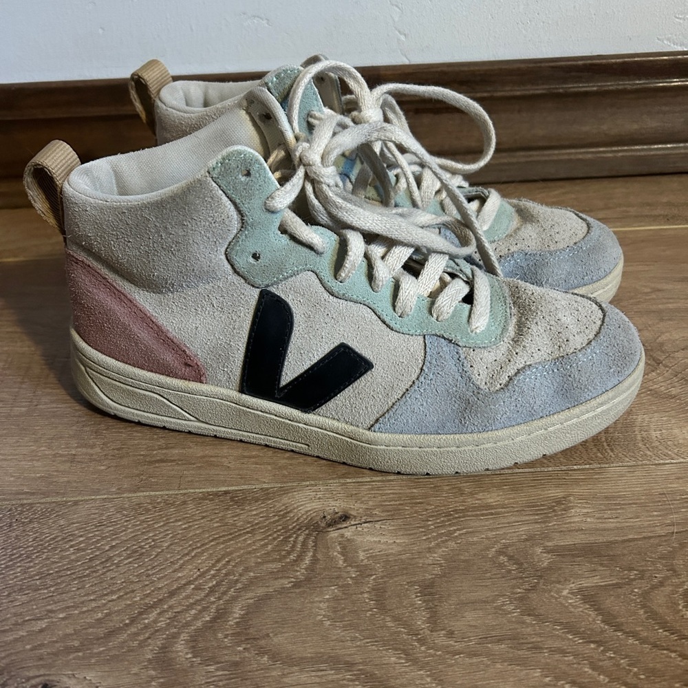 Veja Women's V-15 Suede High Top Sneakers - Picture 2 of 8